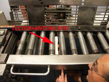 Lector industrial 125 KHz tubular